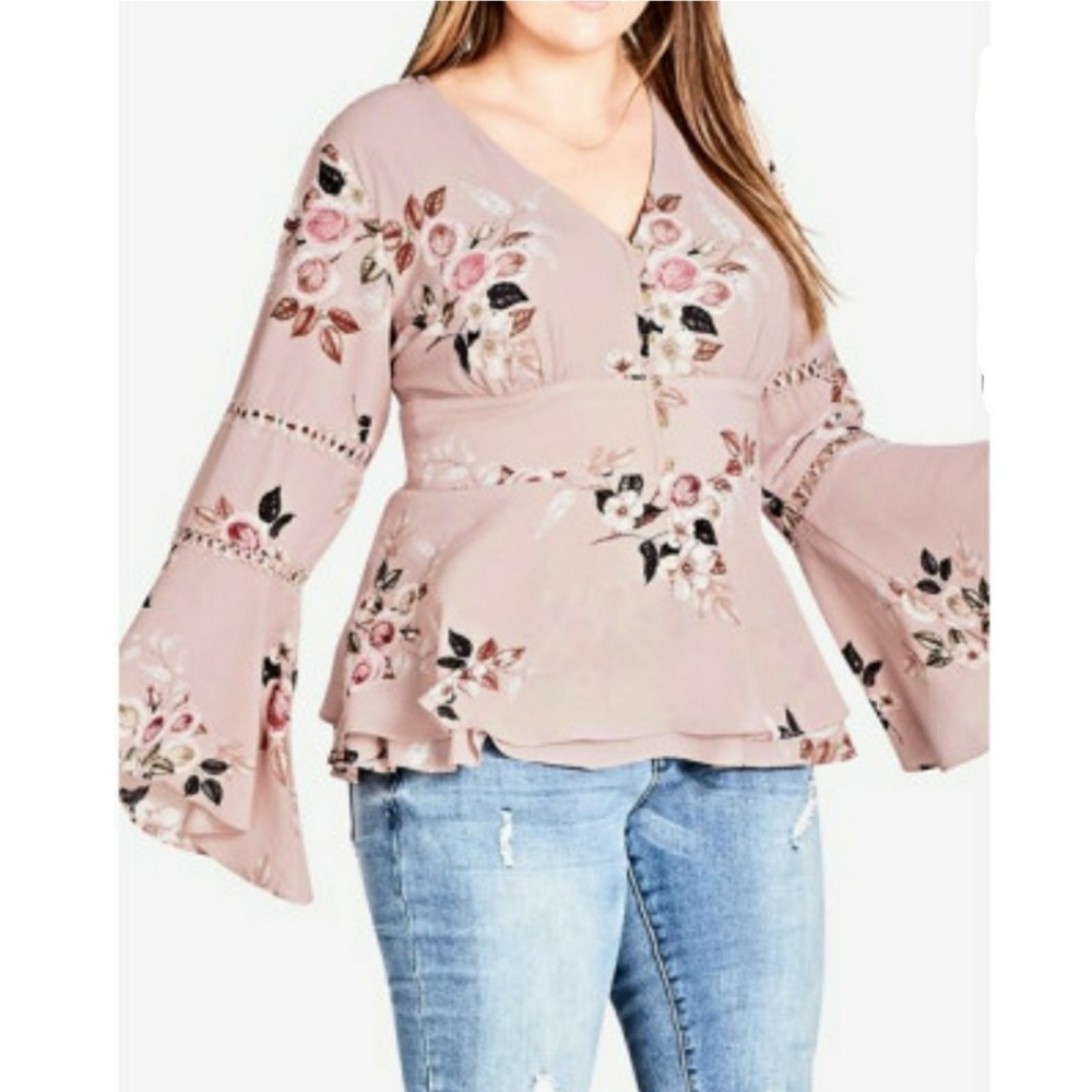 🆕️➕ City Chic 💜 Bell Sleeves Top